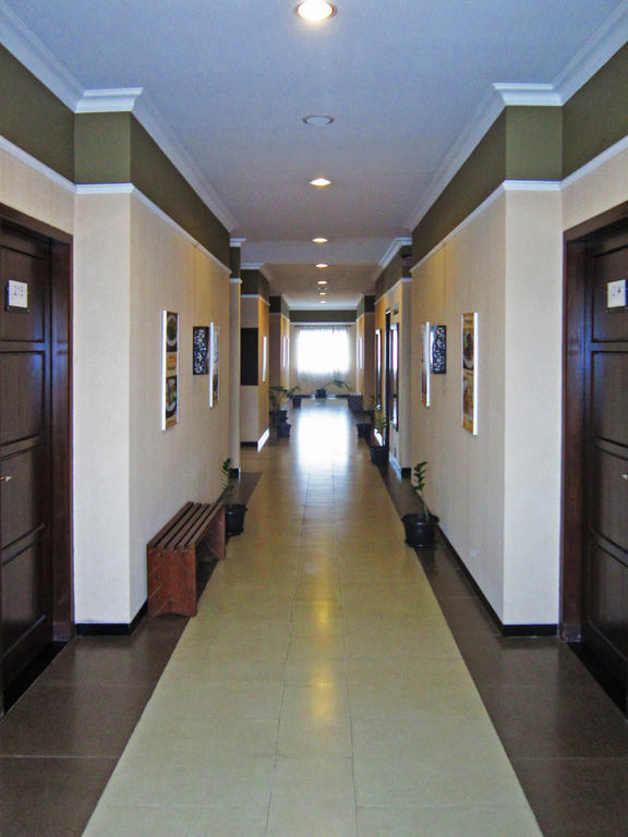 Hotel C3 Semarang Bagian luar foto