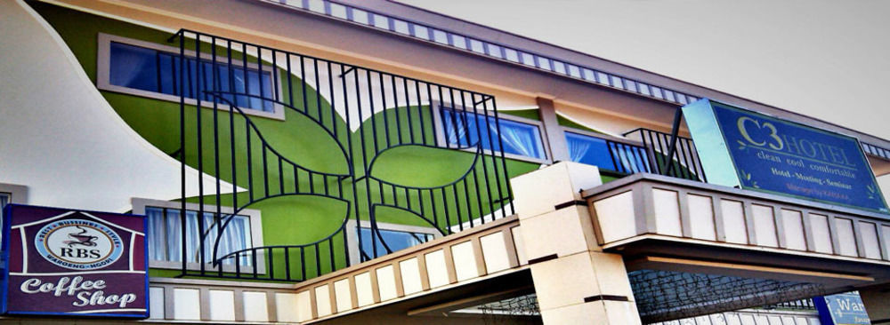 Hotel C3 Semarang Bagian luar foto