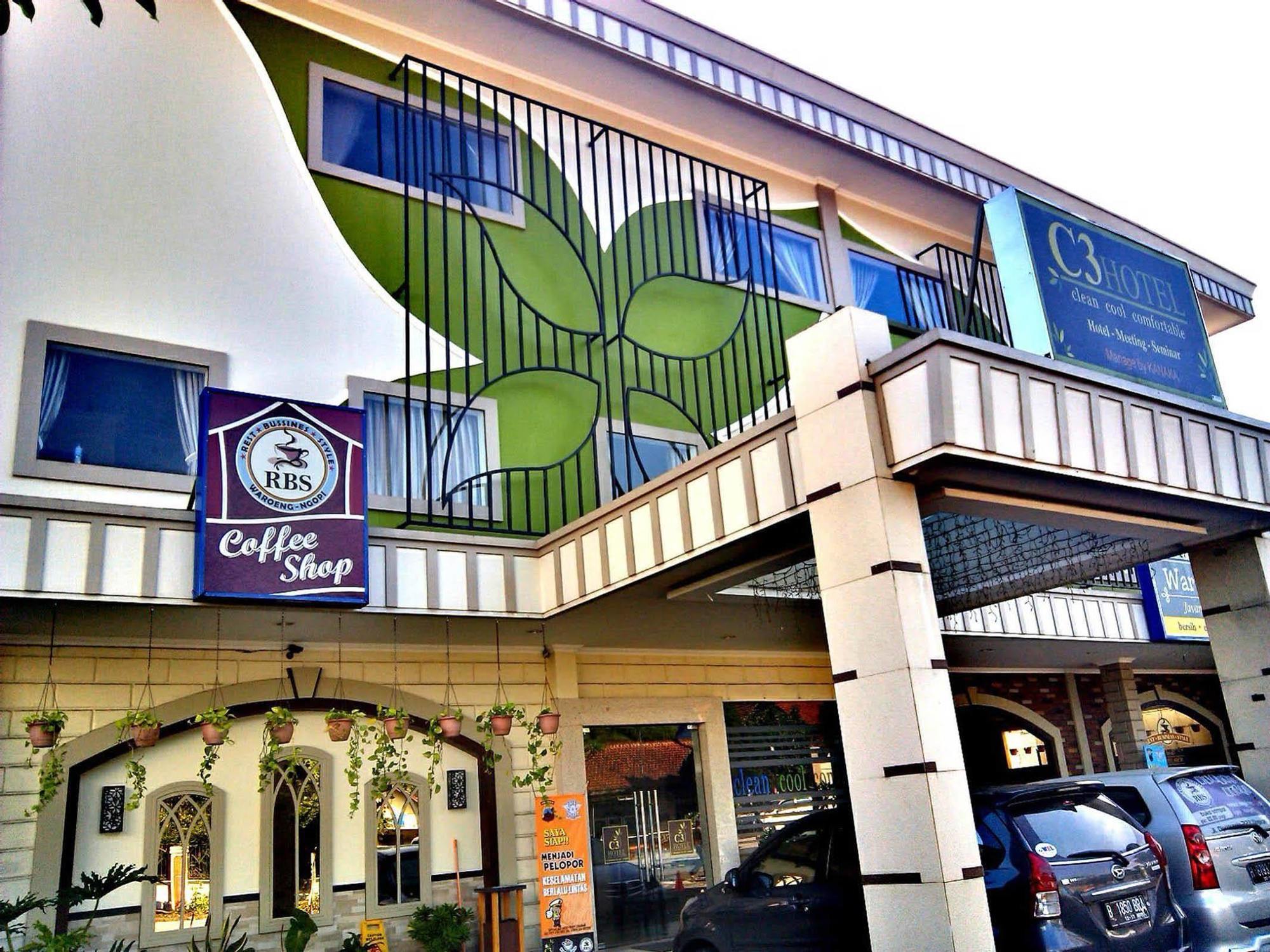Hotel C3 Semarang Bagian luar foto